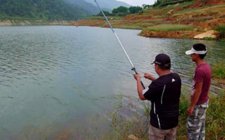 秋天野钓鲫鱼的常见钓位