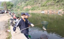 怎么选择夏天水库野钓的最佳钓位