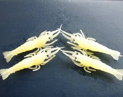 冬天草塘钓黑鱼技巧攻略_WWW.YUJUCEPING.COM