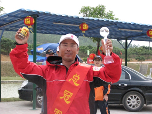 钓鱼人吕中胜资料介绍_WWW.YUJUCEPING.COM
