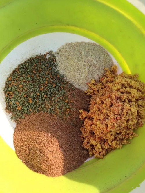 钓鱼窝料的几种选择_WWW.YUJUCEPING.COM