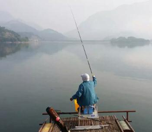 冬天常见的钓鱼误区_WWW.YUJUCEPING.COM