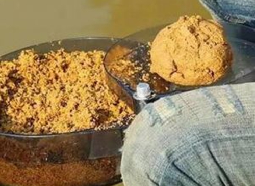 冬钓大棚抛竿带散炮与打窝的技巧_WWW.YUJUCEPING.COM