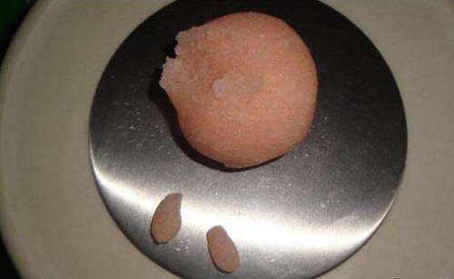 冬天钓鲫鱼聚鱼的方法_WWW.YUJUCEPING.COM