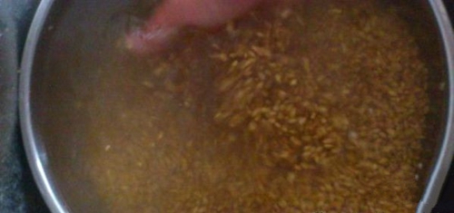 野钓窝料制作配方图解_WWW.YUJUCEPING.COM
