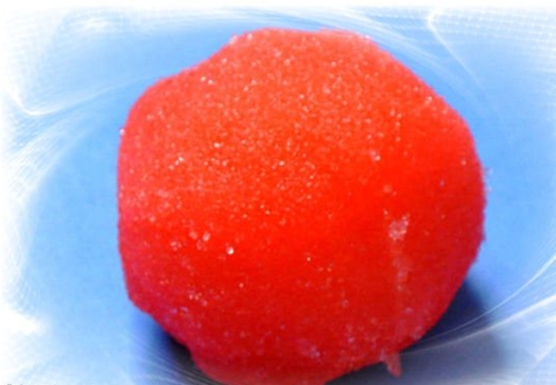 钓鱼的果冻红虫拉饵配方制作方法_WWW.YUJUCEPING.COM