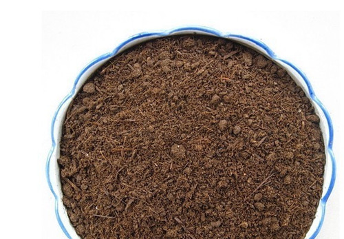 钓大鱼窝料 牛粪玉米窝料_WWW.YUJUCEPING.COM