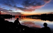 夏天夜钓用什么方法好