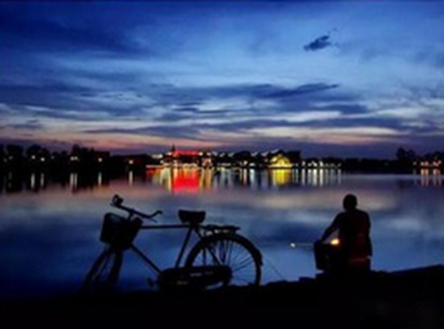 夏天夜钓用什么方法好_WWW.YUJUCEPING.COM