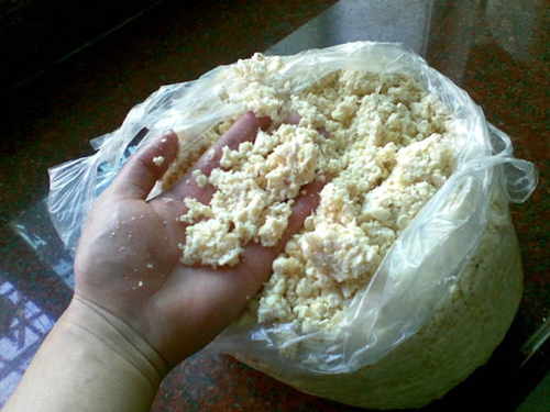 适合钓大鱼的自制饵料配方_WWW.YUJUCEPING.COM