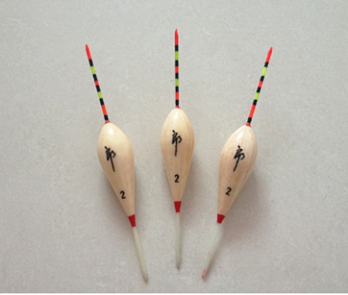 钓鱼选购浮漂方法_WWW.YUJUCEPING.COM
