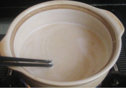 冬天钓鱼饵料拉拉糊制作方法_WWW.YUJUCEPING.COM