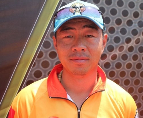 钓鱼人于明_WWW.YUJUCEPING.COM