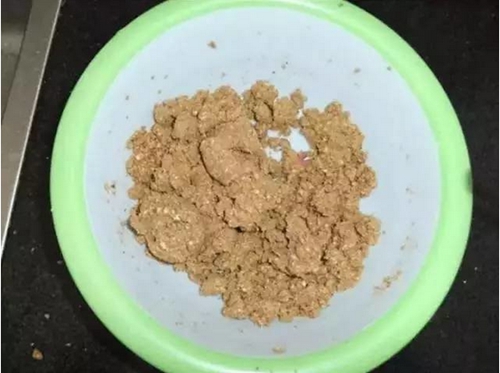 爆炸钩的上饵方法图解_WWW.YUJUCEPING.COM