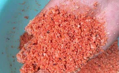 非常简单的钓鲫鱼窝料配方_WWW.YUJUCEPING.COM