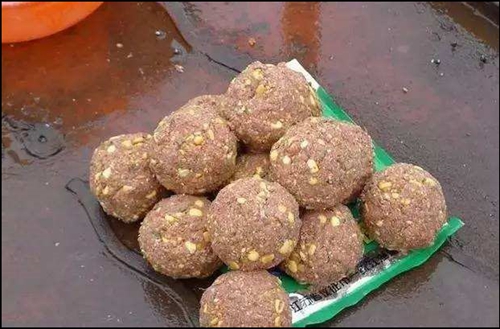 糟食饵料制作方法_WWW.YUJUCEPING.COM