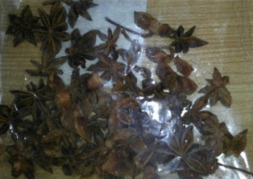 适合夏天钓鱼的中药饵料配方_WWW.YUJUCEPING.COM