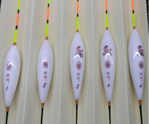 钓鱼大师怎么避免小杂鱼_WWW.YUJUCEPING.COM