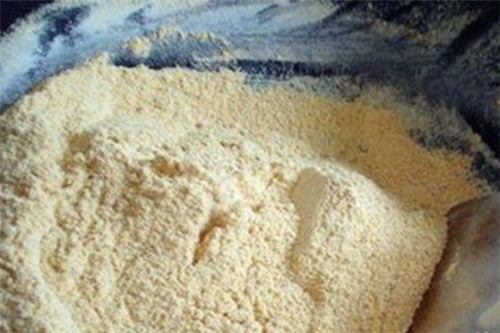 野钓常用到的鲫鱼饵配方_WWW.YUJUCEPING.COM