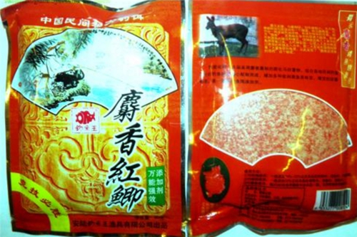 四季鲫鱼饵料配方经验_WWW.YUJUCEPING.COM