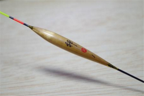 怎么根据鱼情选择合适的浮漂_WWW.YUJUCEPING.COM