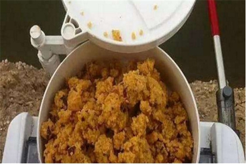 分享的几款实用的春天野钓饵料_WWW.YUJUCEPING.COM