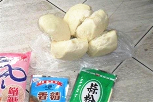 馒头鱼饵配方制作技巧_WWW.YUJUCEPING.COM