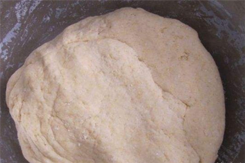 分享钓鲢鳙的饵料配方_WWW.YUJUCEPING.COM
