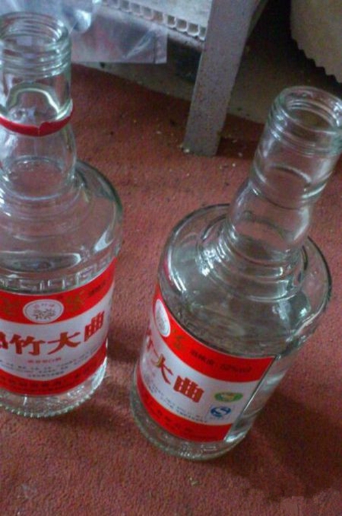 自制鲤鱼中药酒香玉米粒_WWW.YUJUCEPING.COM