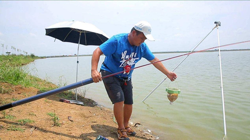 钓浮和钓底的技巧_WWW.YUJUCEPING.COM