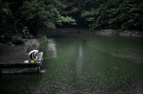 夏天钓泥鳅的技巧_WWW.YUJUCEPING.COM