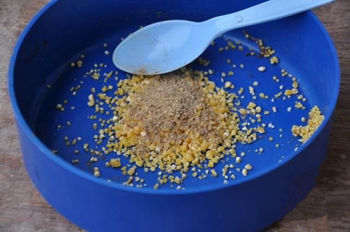 水库钓草鱼饵料搭配方法介绍_WWW.YUJUCEPING.COM