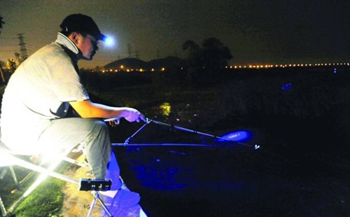 夏天夜钓怎么做到不空军_WWW.YUJUCEPING.COM