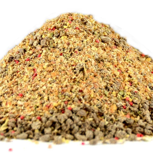 钓鱼时候使用天然饵料_WWW.YUJUCEPING.COM