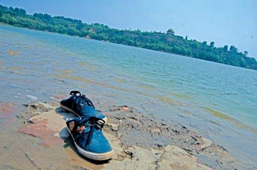 夏天在水库钓鱼的雷区_WWW.YUJUCEPING.COM