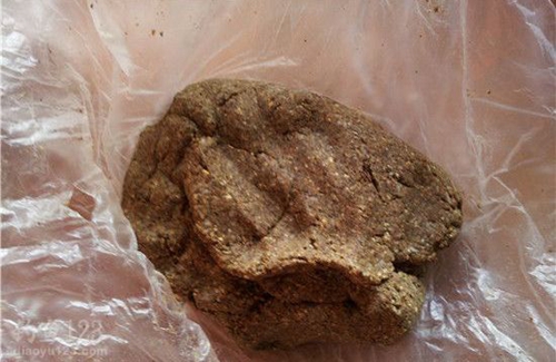 秋末初冬天冷了钓鲫鱼的饵料配方_WWW.YUJUCEPING.COM