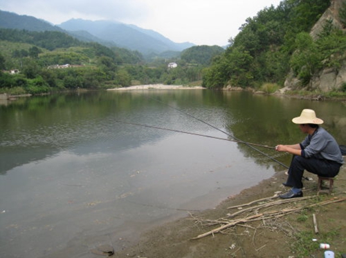 什么是野钓 野钓技巧汇总_WWW.YUJUCEPING.COM