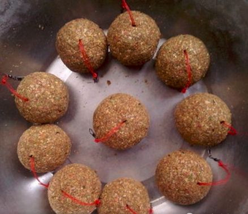 抛竿饵料怎么挂_WWW.YUJUCEPING.COM