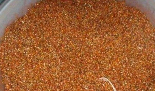 哪些酿制类饵料能够起到很好的诱鱼效果_WWW.YUJUCEPING.COM