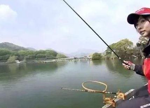 怎么在刮风天钓鱼_WWW.YUJUCEPING.COM