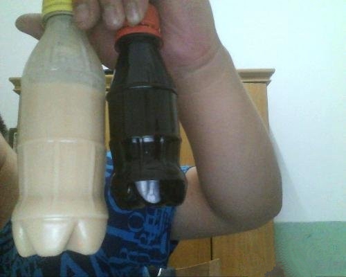 钓鱼用小药要根据鱼情而定_WWW.YUJUCEPING.COM