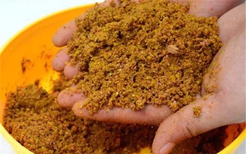 怎么选用适宜的饵料_WWW.YUJUCEPING.COM