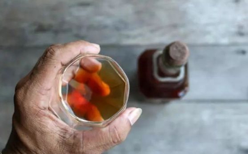 钓鱼药酒配方_WWW.YUJUCEPING.COM