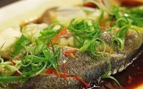 清蒸鱼的做法大全_WWW.YUJUCEPING.COM