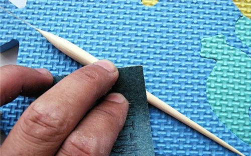 渔具DIY如何自制浮漂_WWW.YUJUCEPING.COM