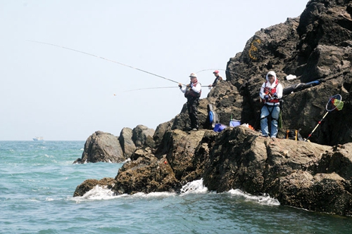 海钓的钓灵和钓钝法方_WWW.YUJUCEPING.COM