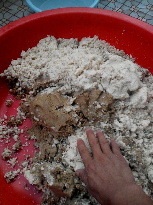 钓鱼鲢鳙的饵料配方_WWW.YUJUCEPING.COM