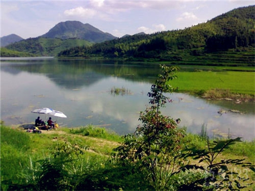 夏天水库鳊鱼技巧_WWW.YUJUCEPING.COM