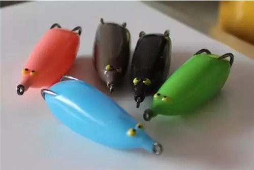 路亚黑鱼的拟饵选择_WWW.YUJUCEPING.COM