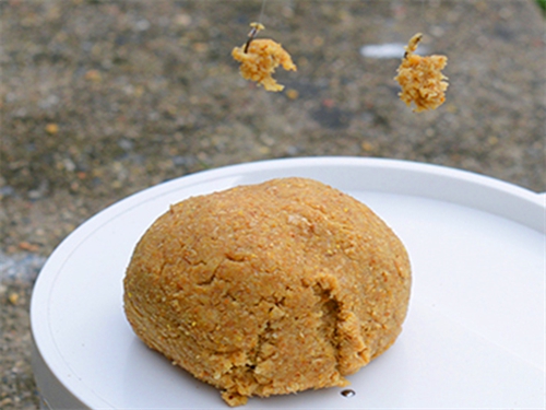 夏天钓鲢鳙饵料配方_WWW.YUJUCEPING.COM